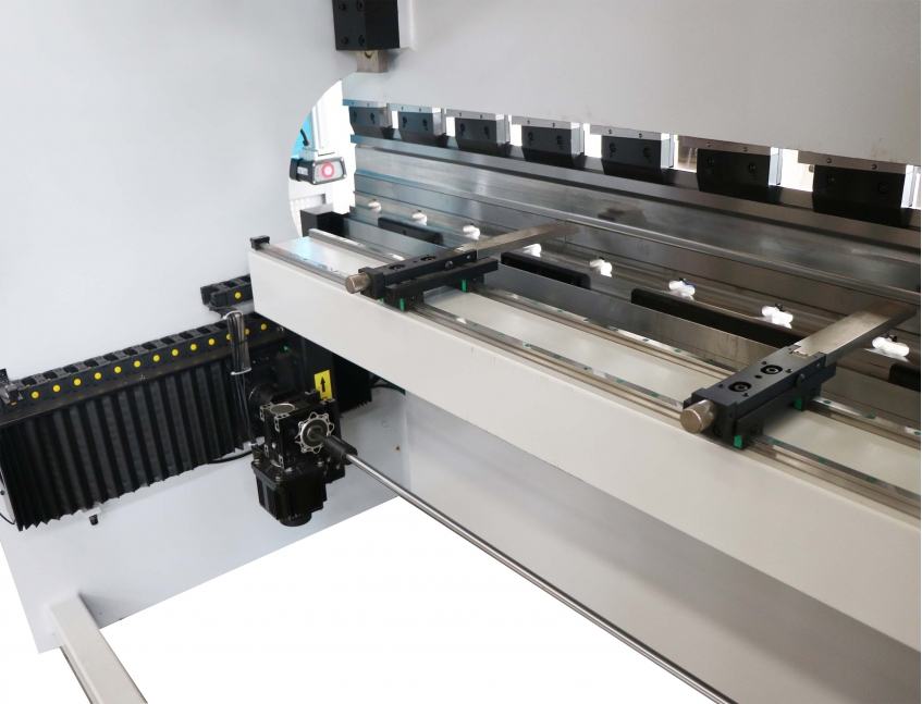 WE67K-63T2500 CNC Press Brake